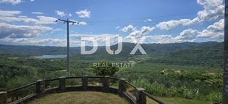 ISTRA, MOTOVUN - Motovunski raj - posestvo s pogledom na Butonigo, Učko in gozd tartufov