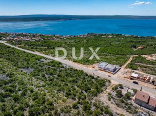 ZADAR, MASLENICA - Gradbeno zemljišče s pogledom na morje in idejnim projektom