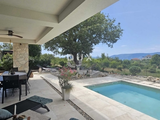 OTOK KRK, LINARDIĆI - Luksuzna vila z bazenom