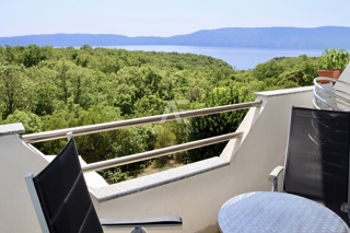 Krk, okolica, privlačen apartma s čudovitim pogledom na morje in naravo! ID 55