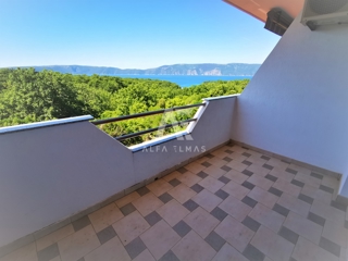Krk, okolica, privlačen apartma s čudovitim pogledom na morje in naravo! ID 55
