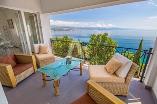 Opatija, moderen Penthouse pogledom na morje! ID 326