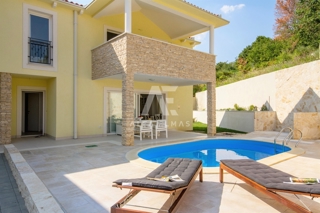 Baška, okolica, dvojček z bazenom na mirni lokaciji!! ID 425