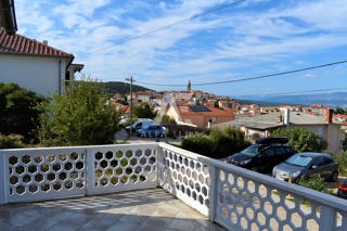 Vrbnik, Hiša s pogledom na morje v bližini vseh vsebin! ID 94