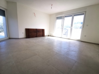 Apartma v Malinski z vrtom in parkiriščem! ID 556