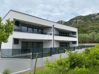Apartment of 60.47 m² on the first floor of a villa near Baška - ID 586