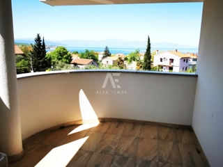 Prodaja apartmaja s pogledom na morje, površine 86 m2 v Malinski - ID 543
