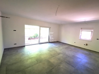 Apartma z vrtom v novogradnji na Krku!