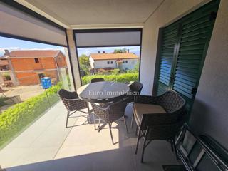Sodoben apartma na odlični lokaciji - Malinska