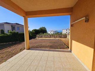 Apartma v pritličju blizu plaže!