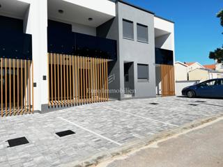 Vir - apartma s pogledom na morje, 100 m od morja