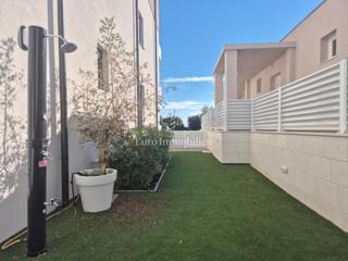 Stanovanje z dvoriščem, blizu plaže