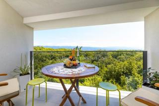 Soline Bay - opremljeno stanovanje naprodaj