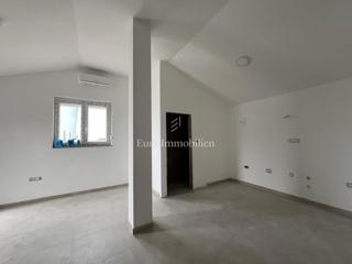 Crikvenica, stanovanje s pogledom na morje