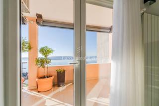 Crikvenica - hiša s 4 apartmaji in pogledom na morje