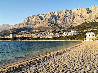 Makarska - dvosobno stanovanje v bližini glavne plaže