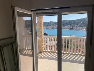 Apartman s fantastičnim pogledom na morje