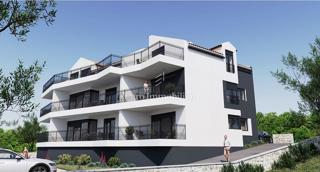 Bilice, Šibenik - stanovanje v prvem nadstropju, blizu jezera