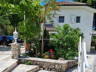 Makarska riviera - Hiša s pogledom na morje, mirna lokacija