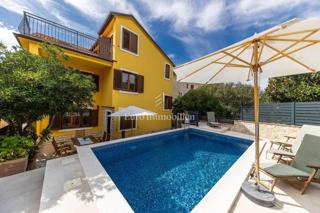 Selce, dve hiši za prodajo