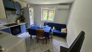 Čudovito 2-sobno stanovanje z dnevno sobo naprodaj