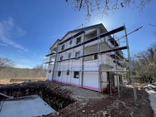 Apartma v pritličju - novogradnja okolica Dobrinja