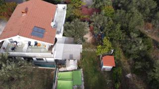 Pašman - hiša s tremi apartmaji