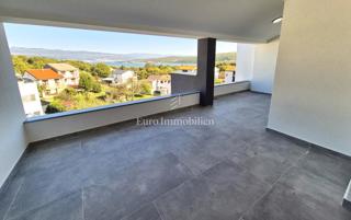 Novogradnja, apartma s čudovitim pogledom na morje -  zaliv Soline 