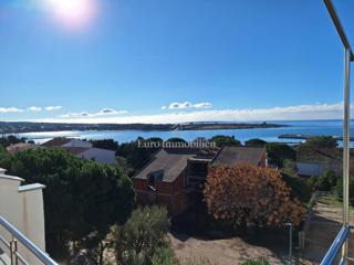 Apartma z dvema terasama in čudovitim razgledom - otok Pag