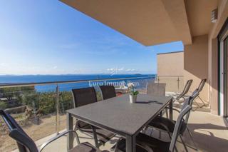 Murter – Luksuzna vila z bazenom in pogledom Kornati