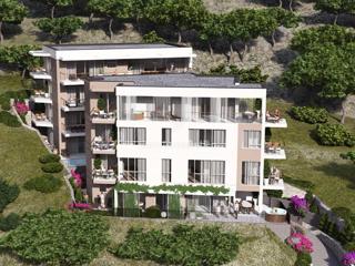 Tučepi, Trisobno Stanovanje v Novogradnji Blizu Morja