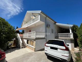 Apartmajska hiša 200 m od morja