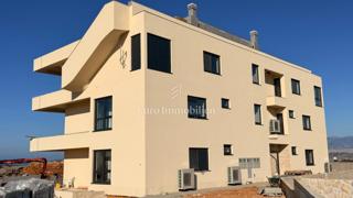 Apartmai v novi stavbi na mirni lokaciji - Pag