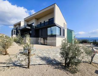 Dvoetažni apartma z vrtom - v izgradnji, mesto Krk