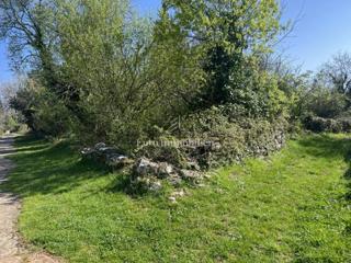 Istra, Svetvinčenat, zazidljivo zemljišče z ruševino