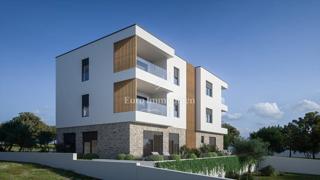 Brodarica - stanovanje v novogradnji z vrtom, druga vrsta do morja