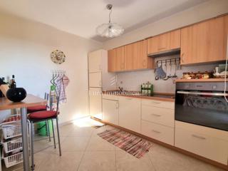 NOVIGRAD!! Apartma v 1. nadstropju, pogled na morje