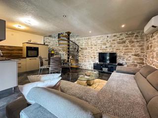 Istra, Sveta Nedelja – Prenovljena Kamnita Hiša