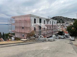 ČUDOVITA NOVOGRADNJA S POGLEDOM NA MORJE – APARTMAJI NAPRODAJ V DOLAŠKIH DRAGAH