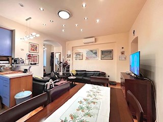 NAPRODAJ – Stanovanje 77 m² v pritličju stavbe blizu Zahodne železniške postaje, Zagreb