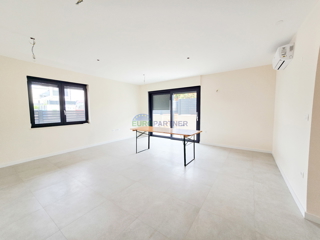 Apartma v pritličju z vrtom, Vabriga, Istra