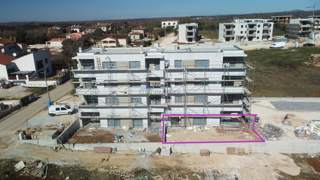 Stanovanje v pritličju z vrtom, okolica Poreča