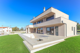 Poreč, Istra, okolica - Luksuzna kuća s bazenom