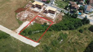 Gradbeno zemljišče 1000 m2, okolica Poreča