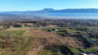 Gradbeniško in kmetijsko zemljišče, Kršan, Istra