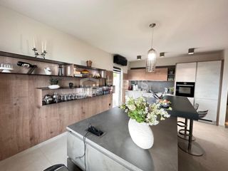 Hosti, Rijeka, 217m2