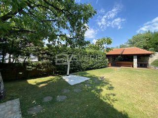 Kantrida, Rijeka, 300m2