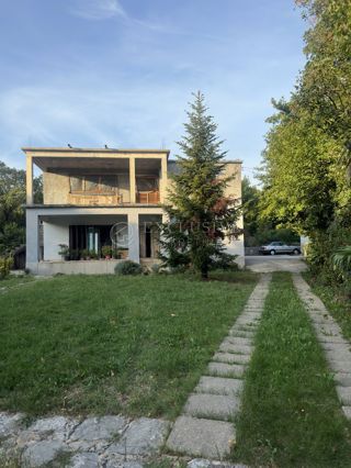 Hiša Bivio, Rijeka, 318m2