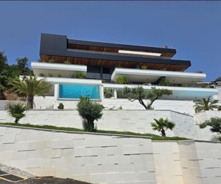 Stanovanje Opatija - Centar, Opatija, 237,33m2