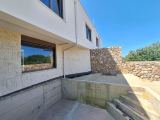 Hiša Malinska, Malinska-Dubašnica, 105m2